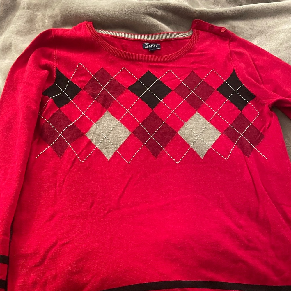 Red Argyle Sweater still like new.Loss weight and can’t fit the sweater anymore.